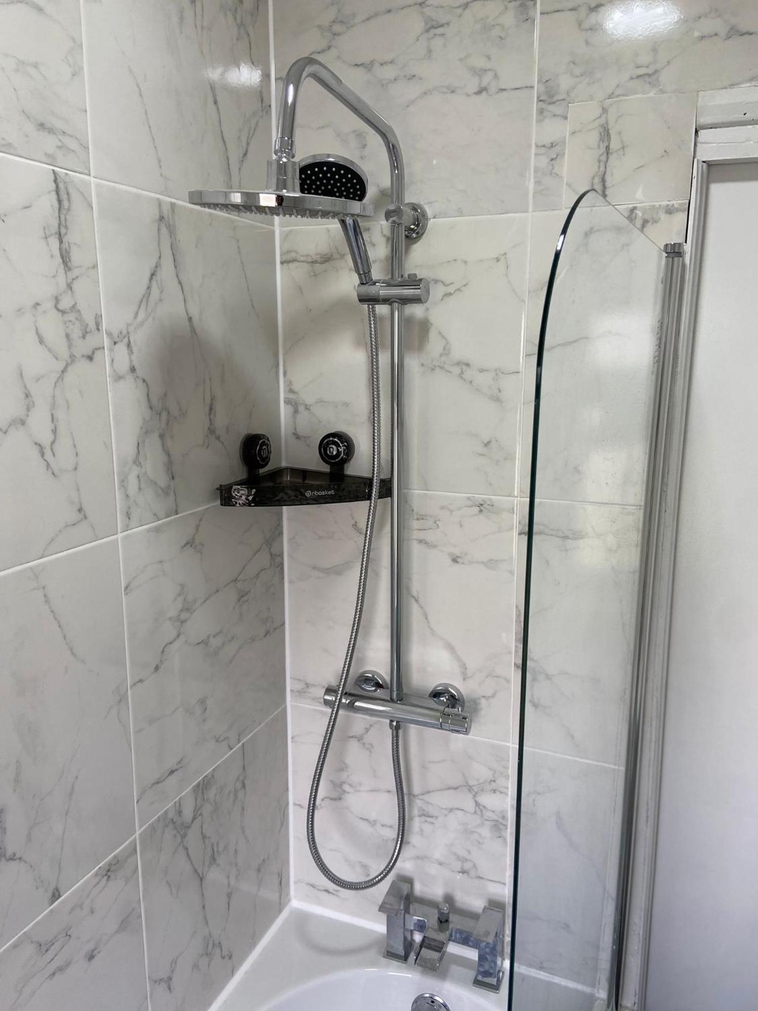 Peeams Abode Apartment Дагенъм Екстериор снимка
