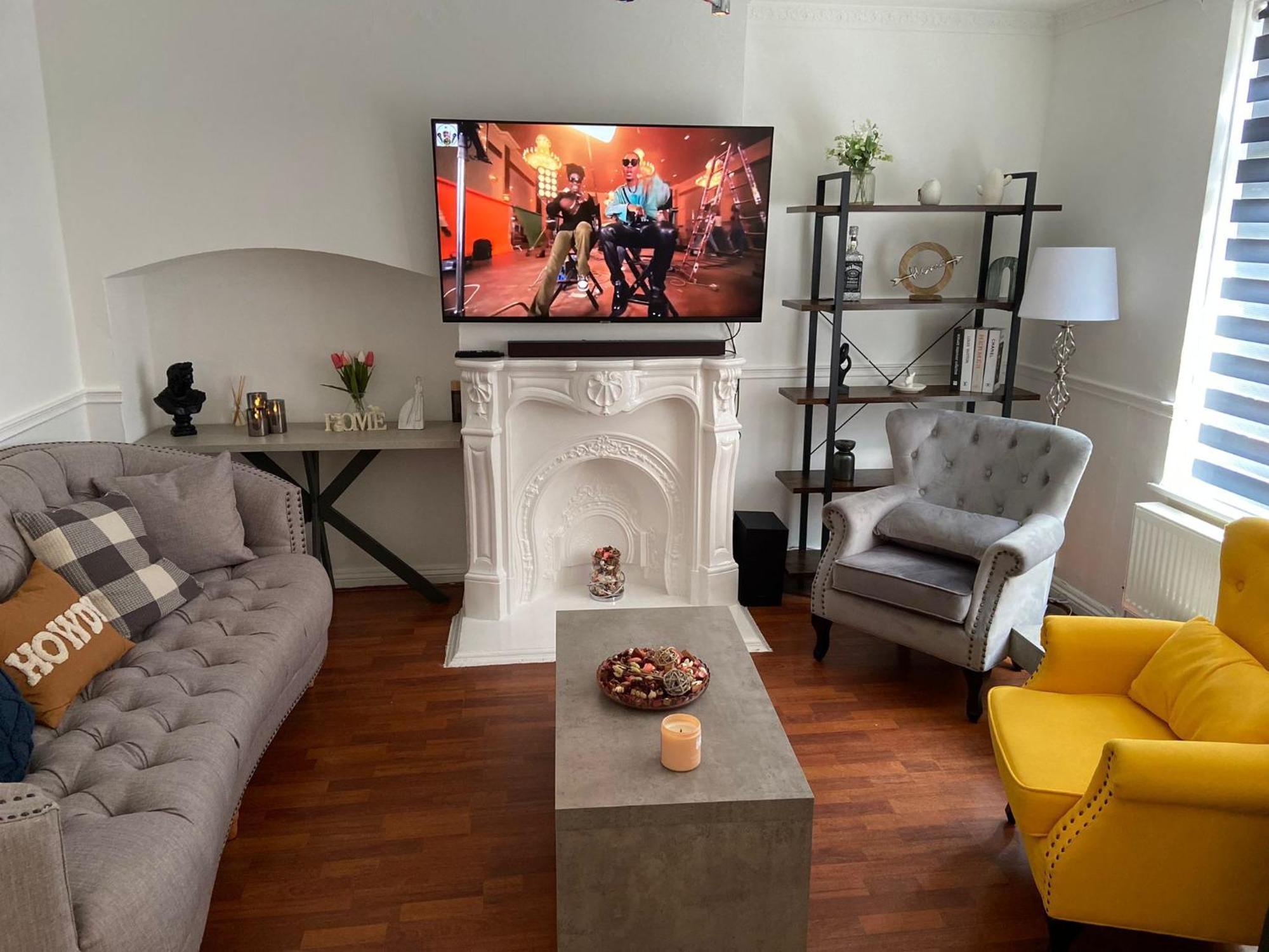 Peeams Abode Apartment Дагенъм Екстериор снимка